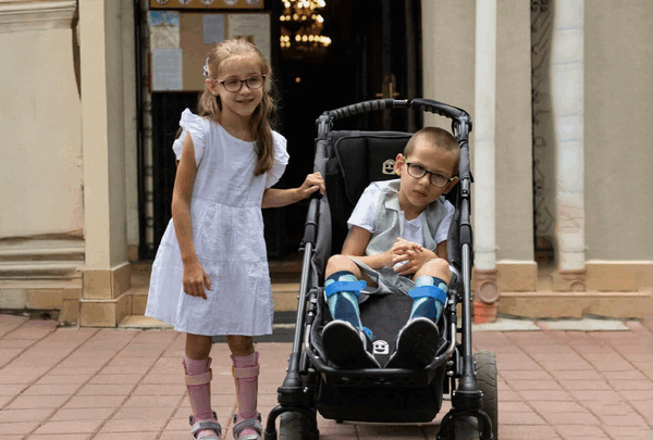 https://sadik-o.com - Kristiyan & Viktoria's Hope for Walking