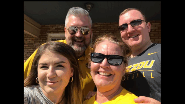 https://sadik-o.com - Support for Funeral and Medical Bills After Mom's Passing