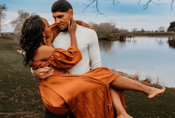 https://sadik-o.com - "Hold Shawna in Love—Help Her Begin to Heal"