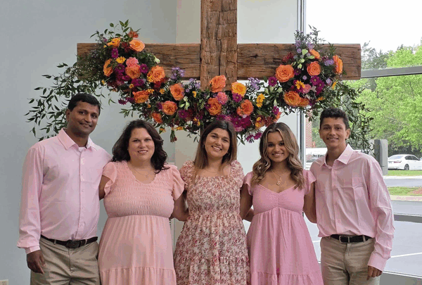 https://sadik-o.com - Santosh Shamanur and family