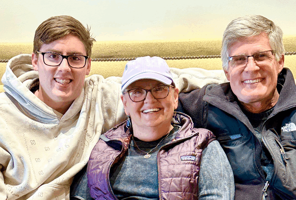 https://sadik-o.com - Help Eric Stay by Rena's Side