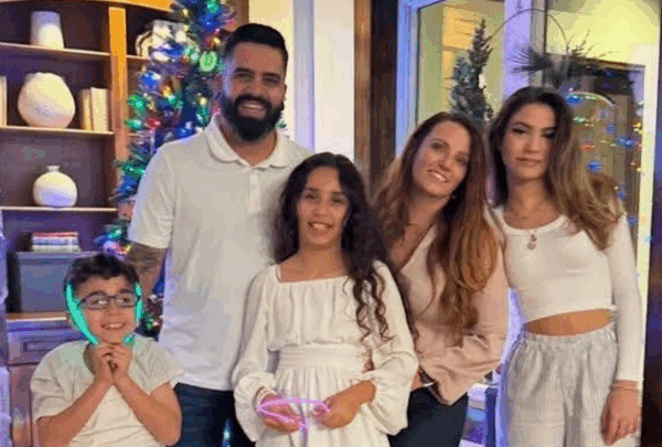 https://sadik-o.com - Support Marina's Battle Against Brain Cancer