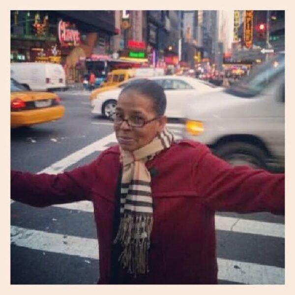 Celebrating a Selfless Mother's Life and Love - Image 2