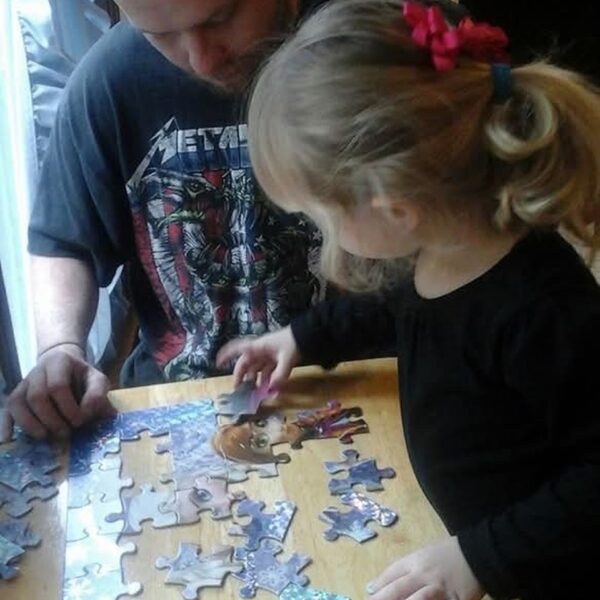 Help for children of Ian Hahn - Image 3