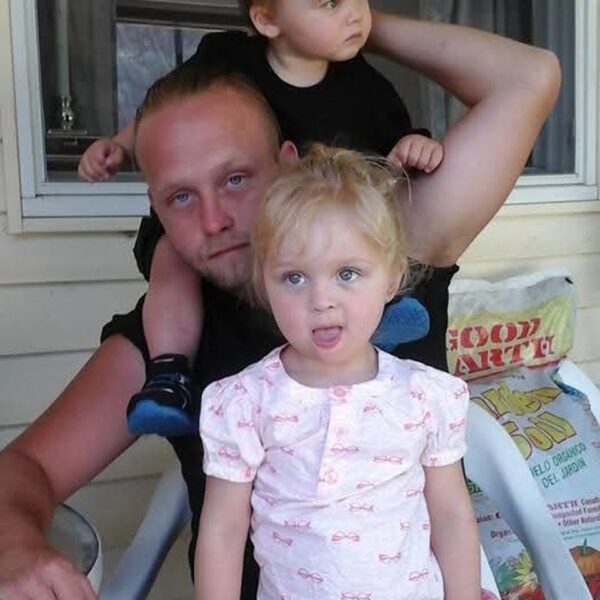 Help for children of Ian Hahn - Image 2