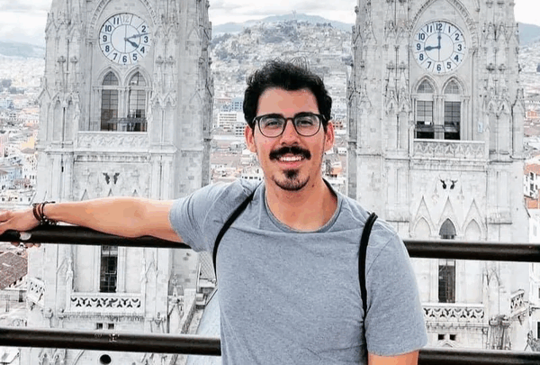 https://sadik-o.com - Support for Mario Villegas's Family