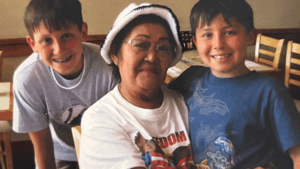 https://sadik-o.com - Help the Roach Family Say Goodbye to Grandma