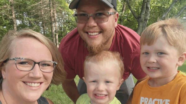 https://sadik-o.com - Support for Sophie and her boys