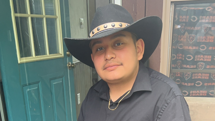 Help Izzy Take His Next Big Steps