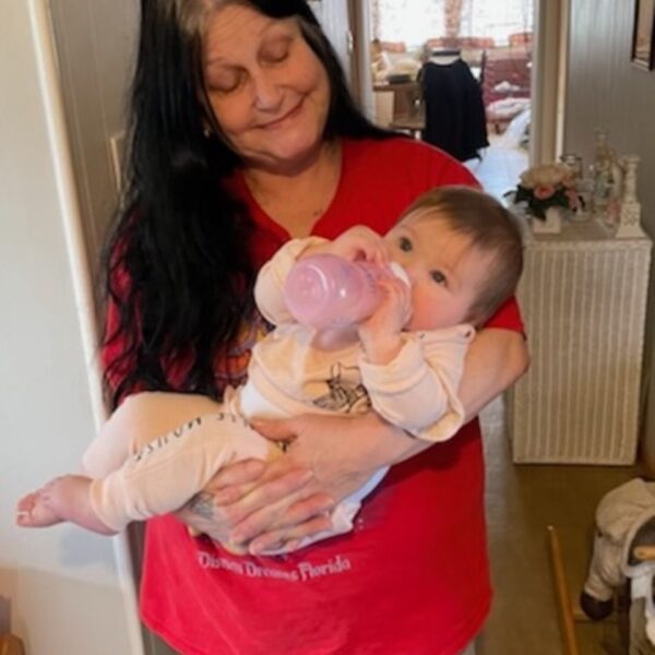 Help Leeanne funeral arrangements - Image 2