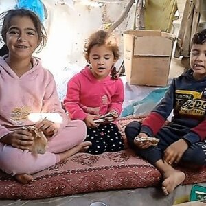 https://sadik-o.com - refugees and asylum seeekers - Help Islam's Family Survive