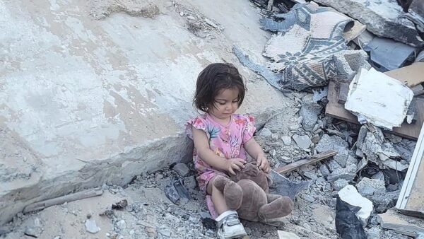 https://sadik-o.com - refugees and asylum seeekers - Help Mustafa and his daughter Tala escape the genocide in Gaza