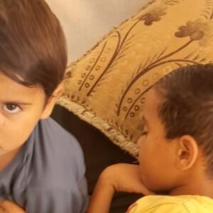 Help  for two children . They need food urgently! - – Sadik-O