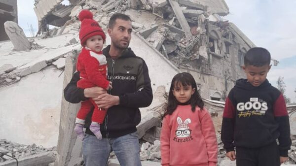https://sadik-o.com - refugees and asylum seeekers - Save Amged and His Children in Gaza