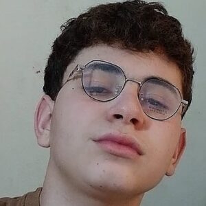 https://sadik-o.com - refugees and asylum seeekers - Help a Gazan Refugee Continue His Education