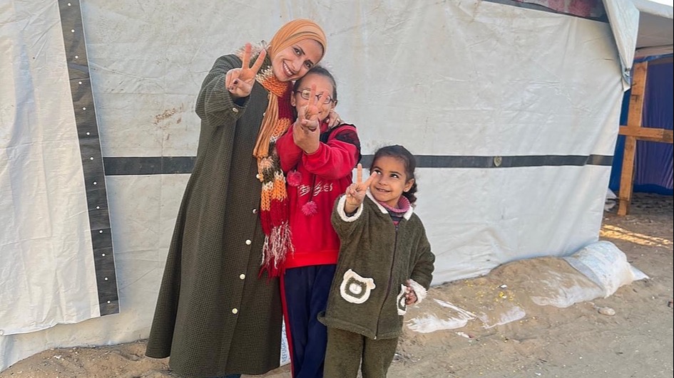 https://sadik-o.com - refugees and asylum seeekers - Survival funds for sisters Madleen & Israa and their families
