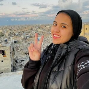 https://sadik-o.com - refugees and asylum seeekers - Help Ayat and her family rebuild their life  ❤️