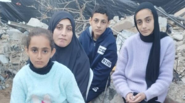 https://sadik-o.com - refugees and asylum seeekers - For the survival of Heba and her family