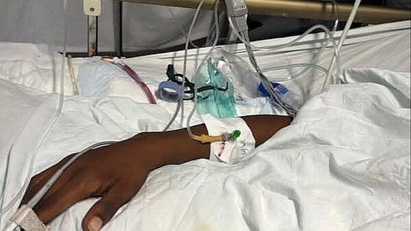Help ismail's little brother to survive - – Sadik-O