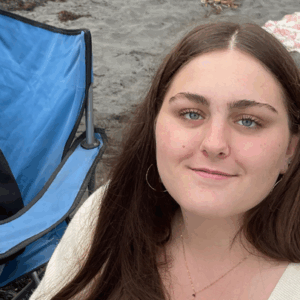 Help Claire Study Abroad in Italy