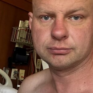 Support medical crowdfunding campaigns for urgent treatments
