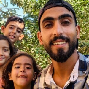 https://sadik-o.com - refugees and asylum seeekers - Help Mohammed and Family Survive