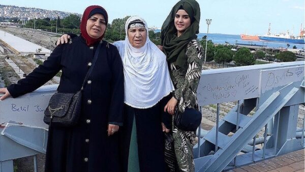 https://sadik-o.com - refugees and asylum seeekers - Home in Hamilton