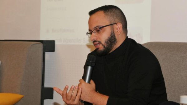 https://sadik-o.com - refugees and asylum seeekers - Save an Iraqi LGBTQ activist from deportation and imprisonment
