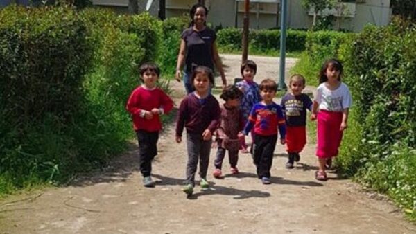 https://sadik-o.com - refugees and asylum seeekers - HAPPY CARAVAN