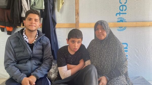 https://sadik-o.com - refugees and asylum seeekers - Help save Nurse Hammam's family from the winter cold and rain